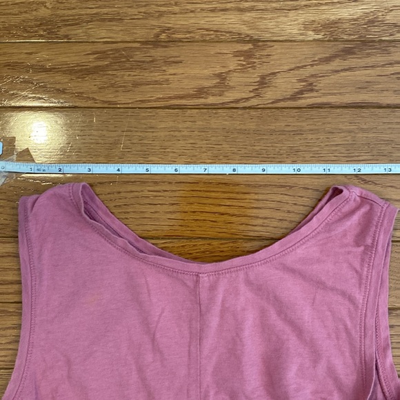 Cropped twisted top - Picture 3 of 8